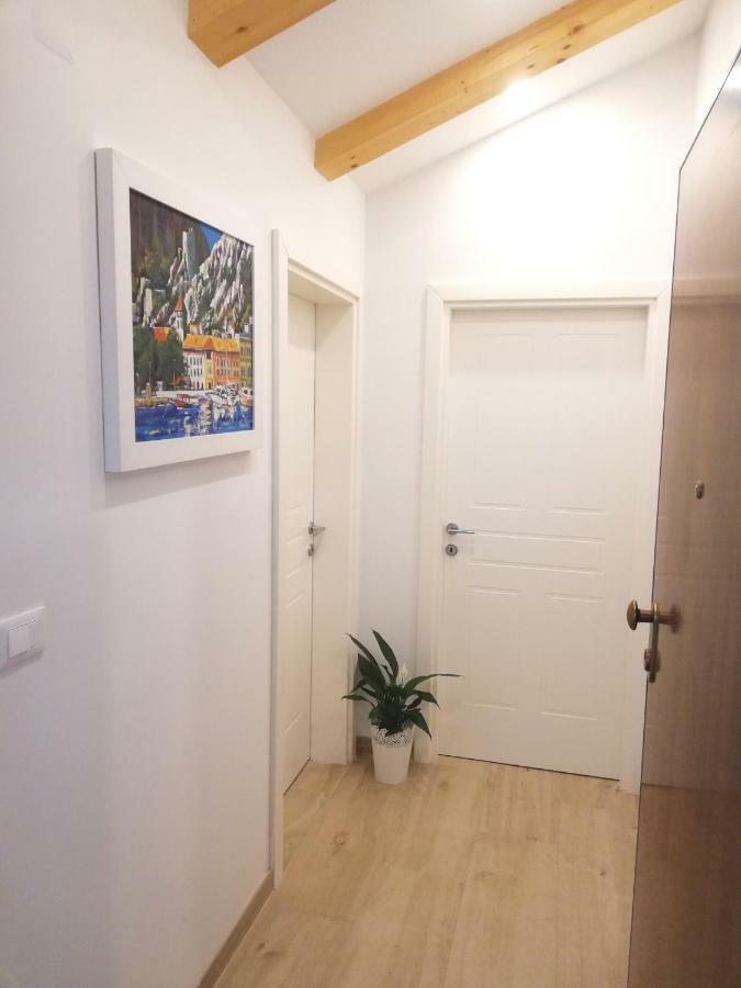 Lighthouse Central Apartments Omis Ngoại thất bức ảnh